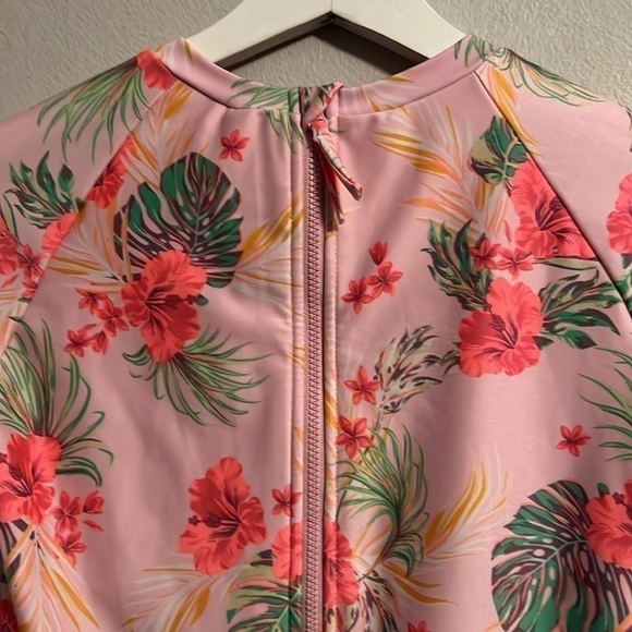 🩱Art Class Girls One Piece Pink Floral Rashguard Swimsuit size 14/16 pool - Picture 7 of 11